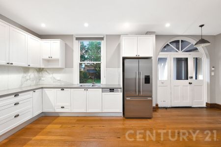 A Grand Victorian Estate in the Heart of Rozelle - Photo 2