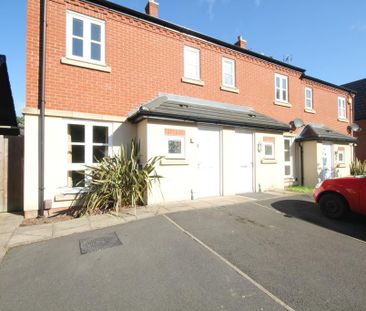 3 bedroom semi-detached house to rent - Photo 1