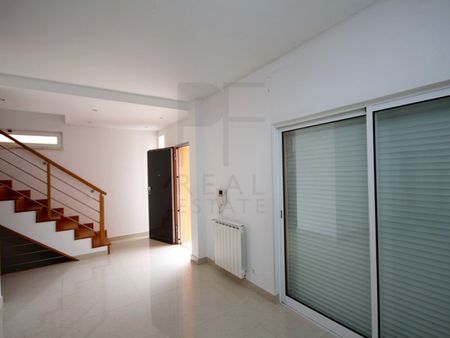 Moradia T3+1 em Lisboa - Photo 2