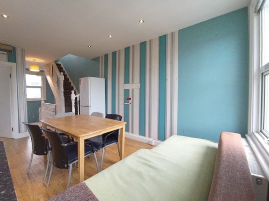 2 Bed Flat, White Hart Lane, N17 - Photo 1