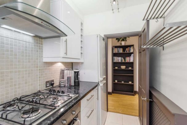 Pembridge Villas, Notting Hill, W11, London - Photo 1