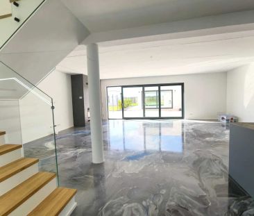 Zwei edle Doppelhaushälften zu vermieten: mit Poolhalle oder mit Sauna + Fitnessraum! - Photo 3