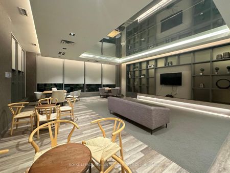 For Lease - 4699 Glen Erin Drive Unit# 203, Mississauga, Ontario - Photo 2