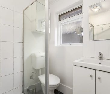 Peaceful One Bedroom Living *RENT INCREASE TO TAKE EFFECT 05/06/202... - Photo 5