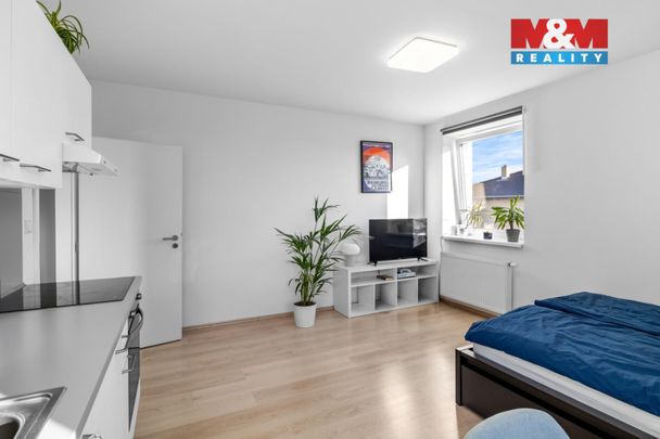 Pronájem bytu 1+kk a garsoniéry 32 m² - Photo 1