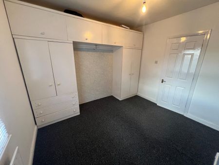 2 bedroom terraced house to rent - Photo 3