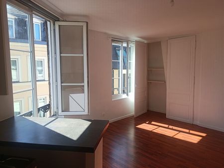 Location Appartement 1 pièce 28m² - Photo 2