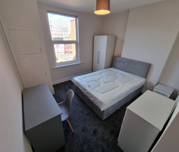 4 Bed Student Accommodation - Photo 5