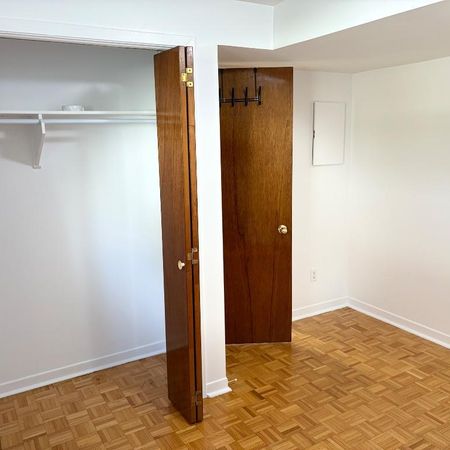 3 ½, 995 $/mois, Nouveau Rosemont, Demi-sous-sol rénové, Disponible le 1 Août 2026. - Photo 4