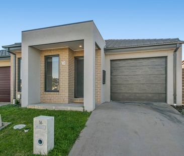 Modern Family Living in Minta Estate - Photo 3