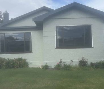 Lovely Three Bedroom Solal Panels - Photo 2