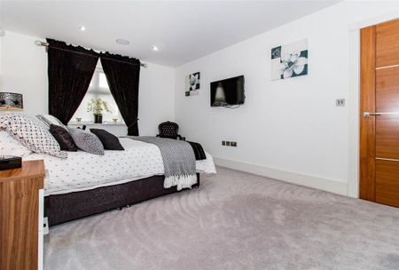 2 bedroom detached house to rent - Photo 4