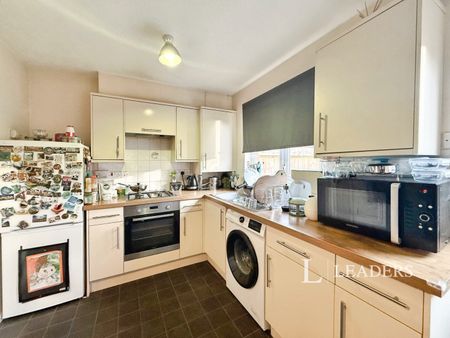 2 bedroom house to rent Pepper Drive, Burgess Hill, RH15 - Photo 5