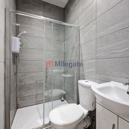 1 bedroom in a flat share to rent - Photo 4
