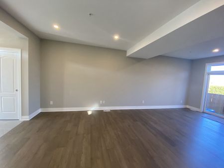 For Lease - 18 Corbin Street Unit# 4, St. Catharines, Ontario - Photo 3