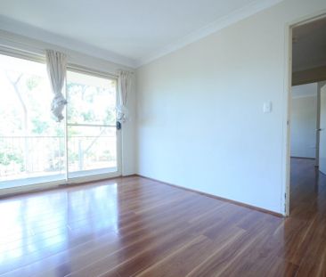 Lovely Layout, Perfectly Positioned!! - Photo 4