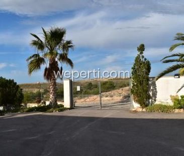 Country House in Muchamiel, for rent - Photo 1