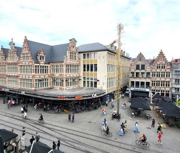 GERENOVEERD APPARTEMENT IN 2020 MET 1 SLAAPKAMER EN TERRAS, in het ... - Photo 1