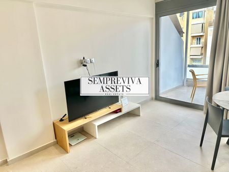 Ενοικίαση κατοικίας, 65 τ.μ., Γλυφάδα, 1.300 € - Photo 3