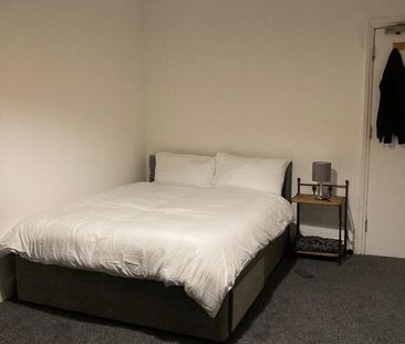 Room in a Shared House, London, E17 - Photo 3