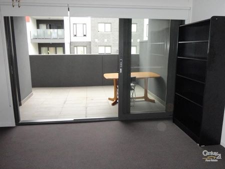 Stylish Interior with Enterainers Terrace - Photo 3