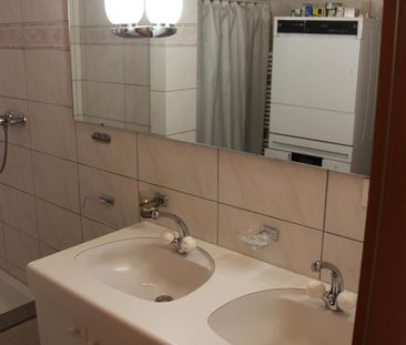 einseitig angebautes EFH mit Einzelgarage und eigener Wärmepumpe - Photo 5
