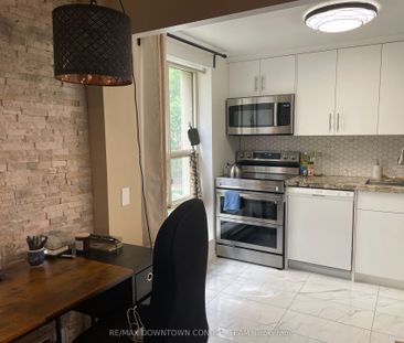 Waldorf Astoria Lofts , #106 - Photo 6