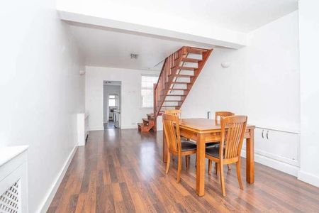 Benskin Road, Watford, Watford, WD18 - Photo 2