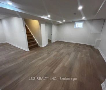 Property For Lease | N9054762 - Photo 2