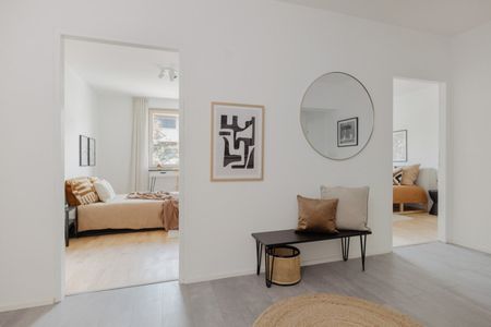 Wunderschöne, ruhige 3,5-Zimmerwohnung, großer sonniger Südbalkon, Carport - Foto 3