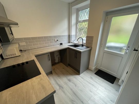 2 bedroom terraced house to rent - Photo 1