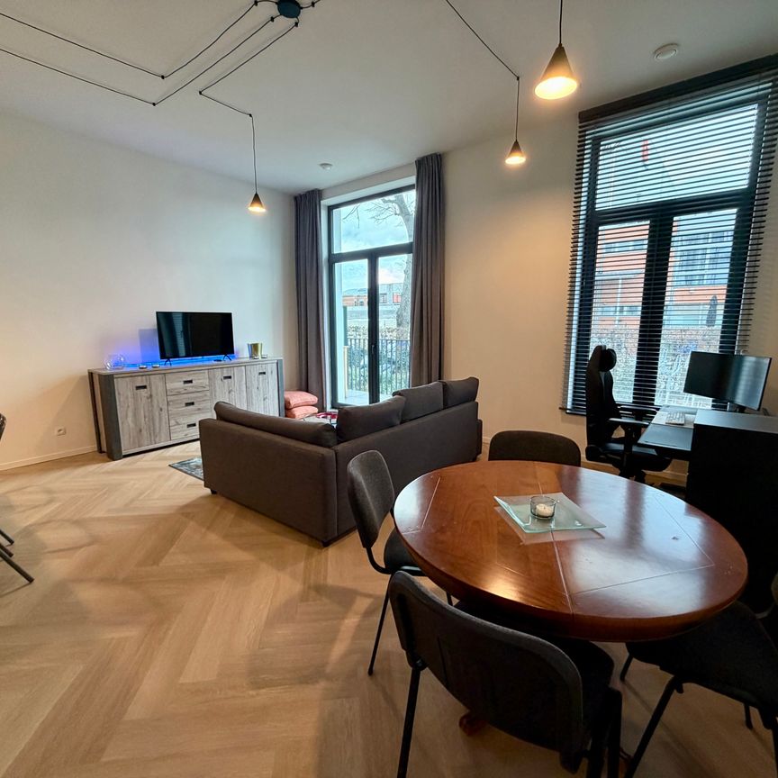 Appartement te huur - Photo 1