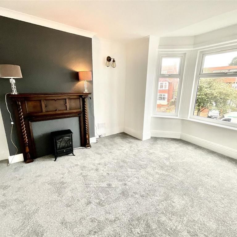 2 bedroom property to rent - Photo 1