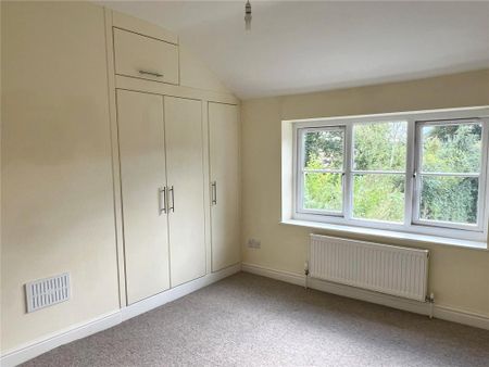 2 bedroom semi-detached house to rent - Photo 4