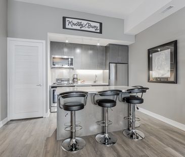 For Lease - 303 Broward Way Unit# 93, Innisfil, Ontario - Photo 4