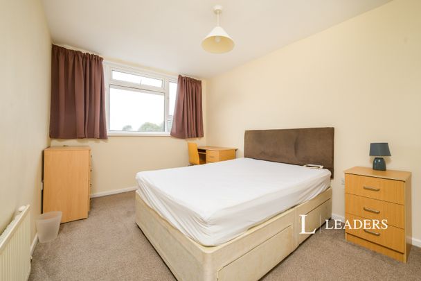 4 bedroom apartment to rent Waterloo Street, Southsea, PO5 - Photo 1