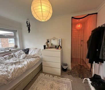 4 bedroom penthouse to rent - Photo 2