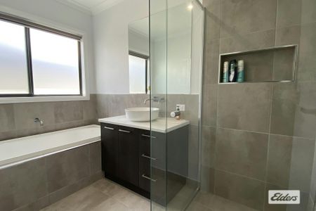 Near-New 3 Bedroom, 2 Bathroom Home in Peaceful Baranduda - Photo 2