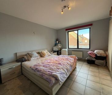 Ruim appartement met twee slaapkamers en staanplaats - Photo 4