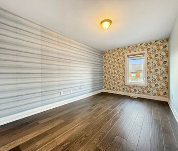 For Lease - 922 Isaac Phillips Way, Newmarket, Ontario - Photo 1