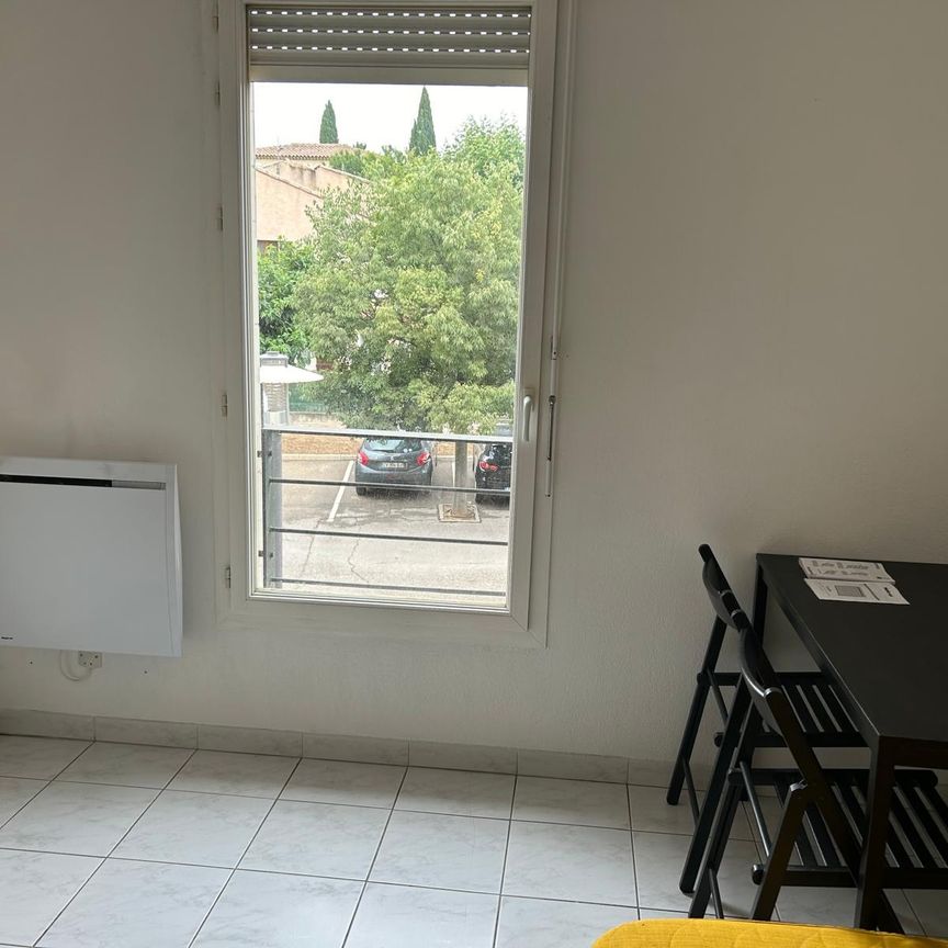 A Louer - Studio avec place de parking privée - Photo 1