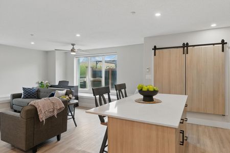 The Churchill Apartments - Photo 5