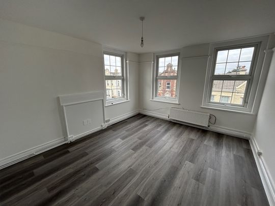 To Let, 2 Bed Apartment - Photo 1