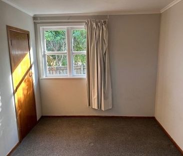 Family home in Bayview - Photo 4