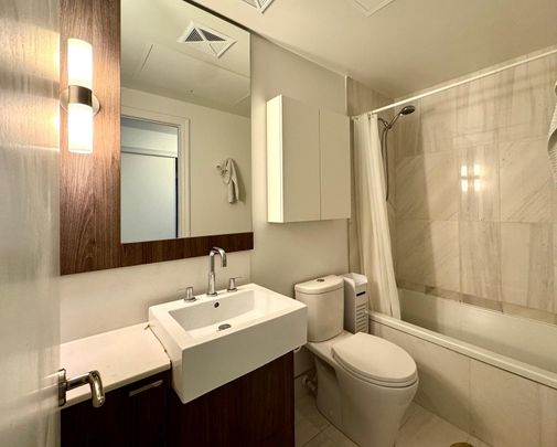 For Lease - 88 Blue Jays Way Unit# 2810, Toronto, Ontario - Photo 1