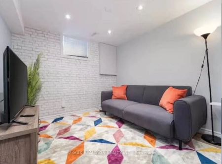 1188 Shadeland Drive #Lower - Photo 3