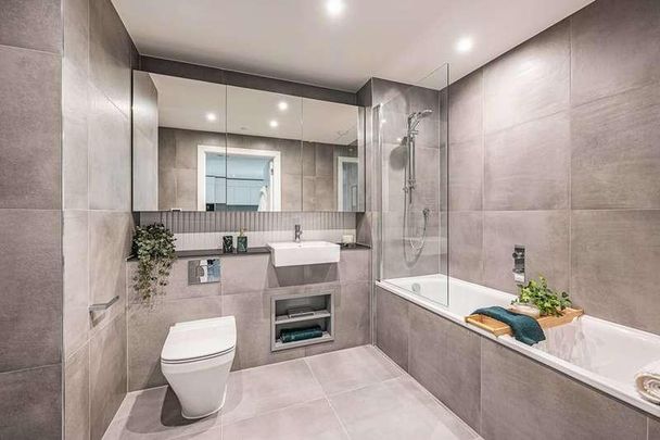 Westfield Avenue, Stratford, E20 - Photo 1