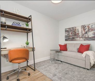 238 Carruthers Ave - Photo 4