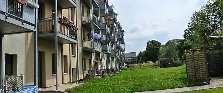 Tolle 3-Raumwohnung mit Südbalkon und Fußbodenheizung im Zentrum! - Photo 1