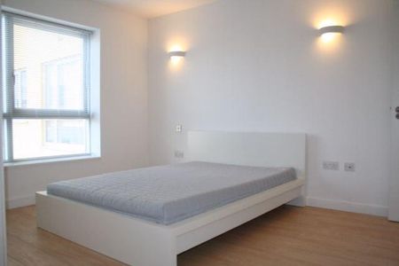 3 bedroom apartment to rent - Photo 4